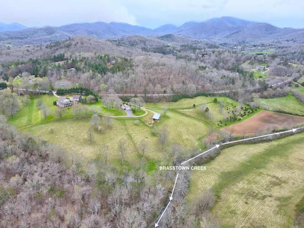 Young Harris, Georgia, 30582, United States, 4 Bedrooms Bedrooms, ,5 BathroomsBathrooms,Residential,Active,1945371