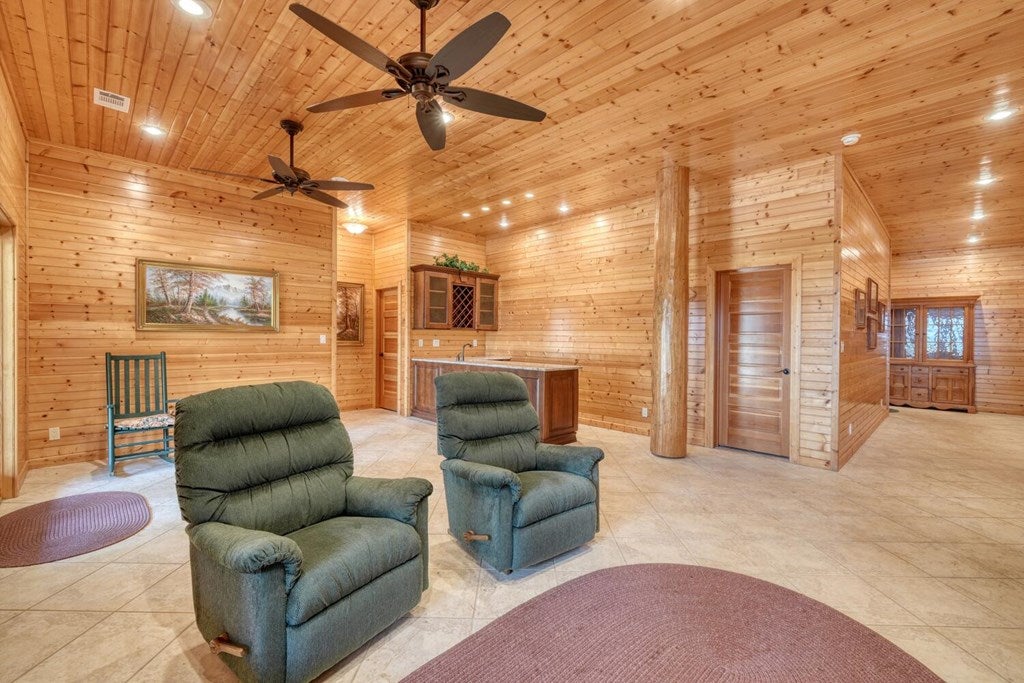 Blairsville, Georgia, 30512, United States, 4 Bedrooms Bedrooms, ,6 BathroomsBathrooms,Residential,Active,1934771