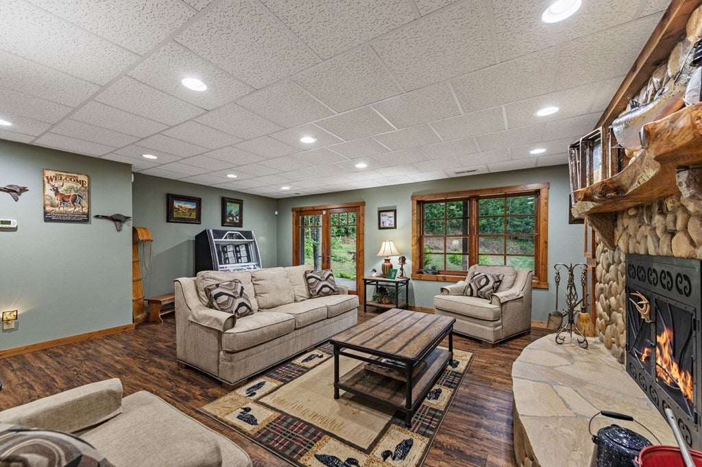 Brasstown, North Carolina, 28902, United States, 4 Bedrooms Bedrooms, ,5 BathroomsBathrooms,Residential,Active,1810516