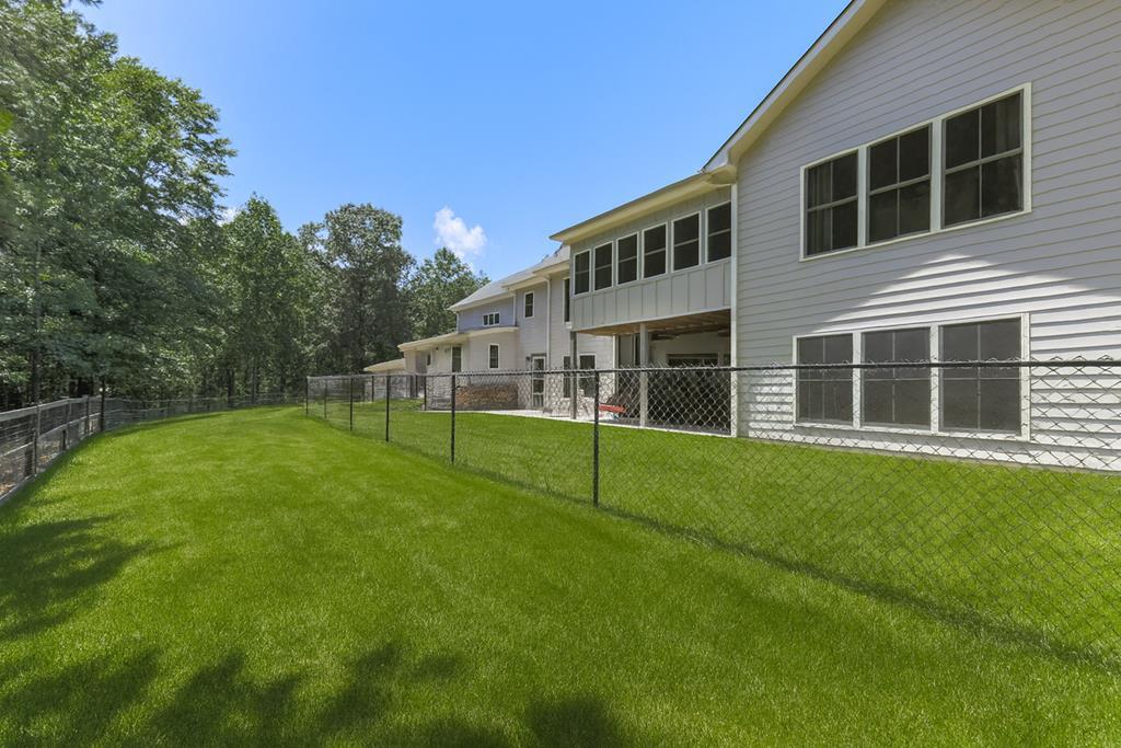 Ellijay, Georgia, 30540, United States, 4 Bedrooms Bedrooms, ,5 BathroomsBathrooms,Residential,Active,1929440