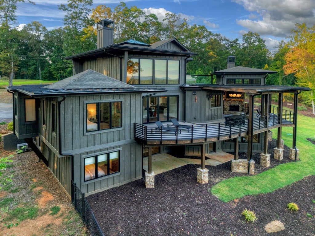 Blue Ridge, Georgia, 30513, United States, 5 Bedrooms Bedrooms, ,5 BathroomsBathrooms,Residential,Active,1945259