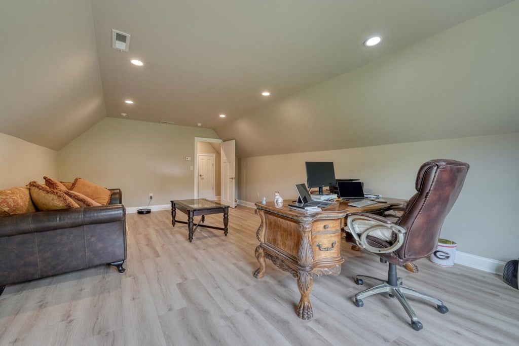 Blairsville, Georgia, 30512, United States, 4 Bedrooms Bedrooms, ,4 BathroomsBathrooms,Residential,Active,1850663