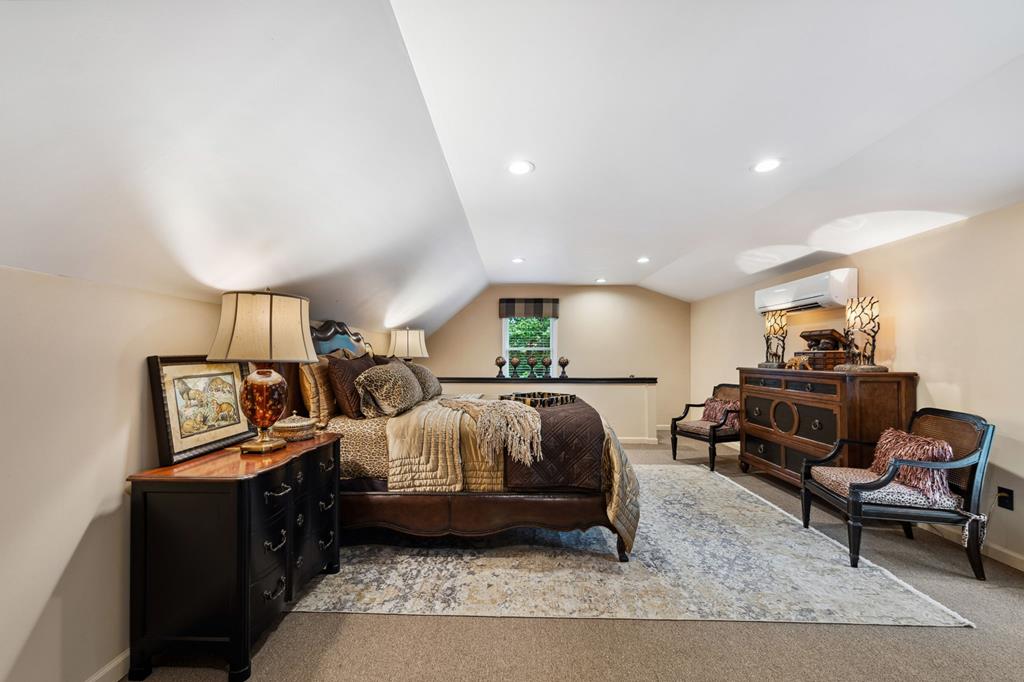 Ellijay, Georgia, 30536, United States, 4 Bedrooms Bedrooms, ,3 BathroomsBathrooms,Residential,Active,1863273