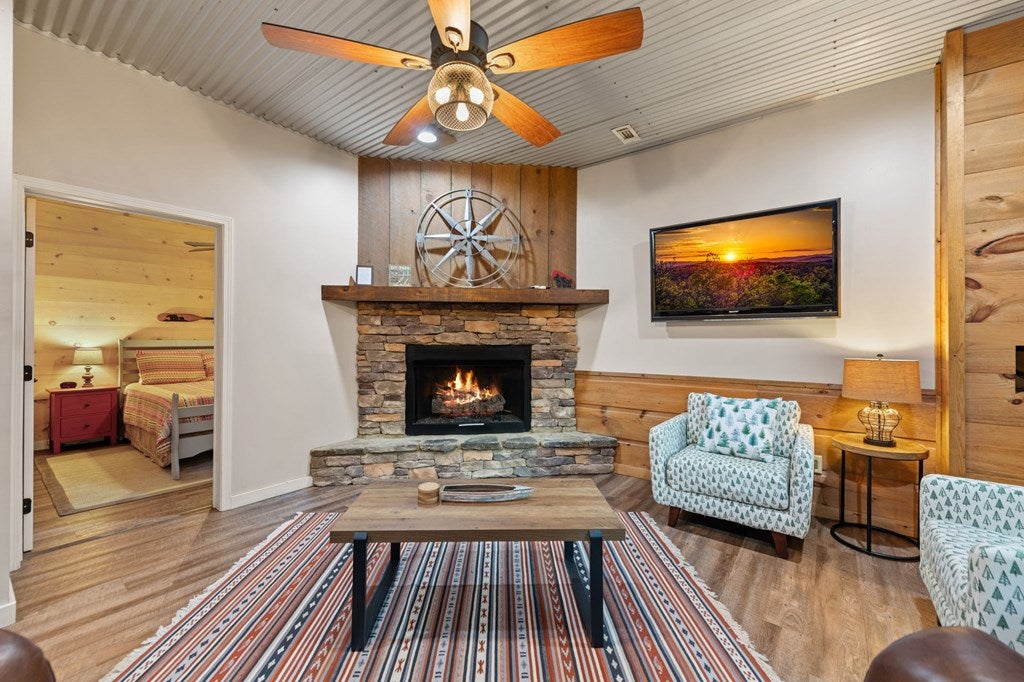 Blue Ridge, Georgia, 30513, United States, 4 Bedrooms Bedrooms, ,3 BathroomsBathrooms,Residential,Active,1945235