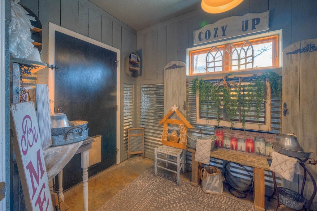 Hiawassee, Georgia, 30546, United States, 3 Bedrooms Bedrooms, ,2 BathroomsBathrooms,Residential,Active,2007353