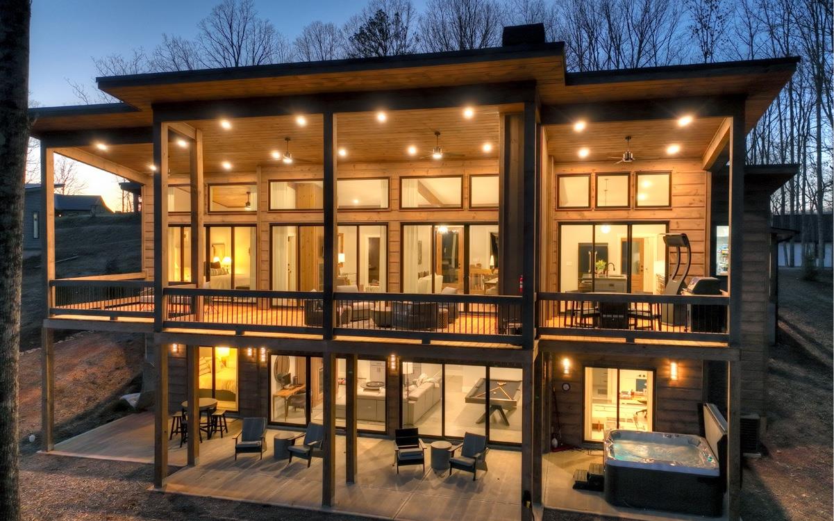 Morganton, Georgia, 30560, United States, 3 Bedrooms Bedrooms, ,4 BathroomsBathrooms,Residential,Active,2007013