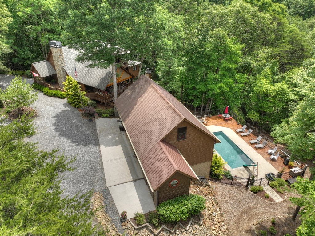 Morganton, Georgia, 30560, United States, 4 Bedrooms Bedrooms, ,6 BathroomsBathrooms,Residential,Active,1944072