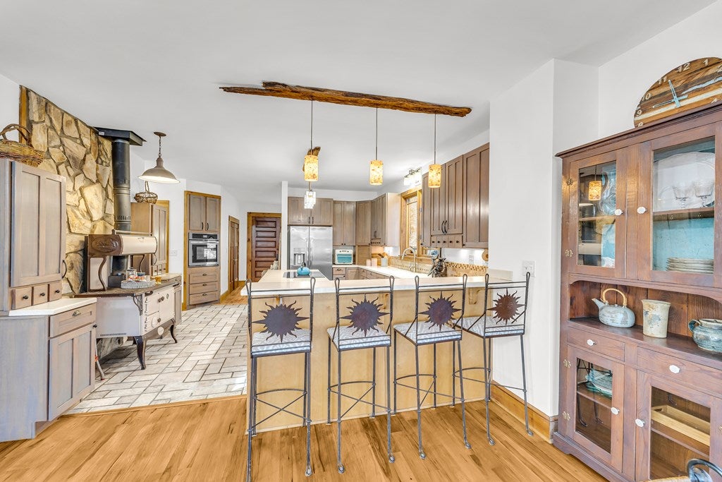 Cherry Log, Georgia, 30522, United States, 4 Bedrooms Bedrooms, ,5 BathroomsBathrooms,Residential,Active,1959948