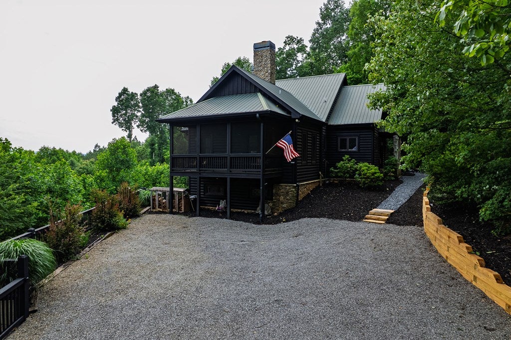 Ellijay, Georgia, 30536, United States, 6 Bedrooms Bedrooms, ,5 BathroomsBathrooms,Residential,Active,1929800