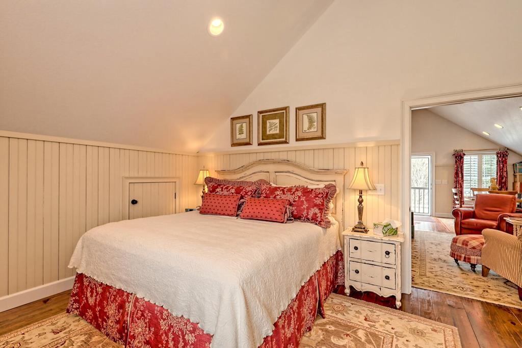 Young Harris, Georgia, 30582, United States, 4 Bedrooms Bedrooms, ,5 BathroomsBathrooms,Residential,Active,1945371