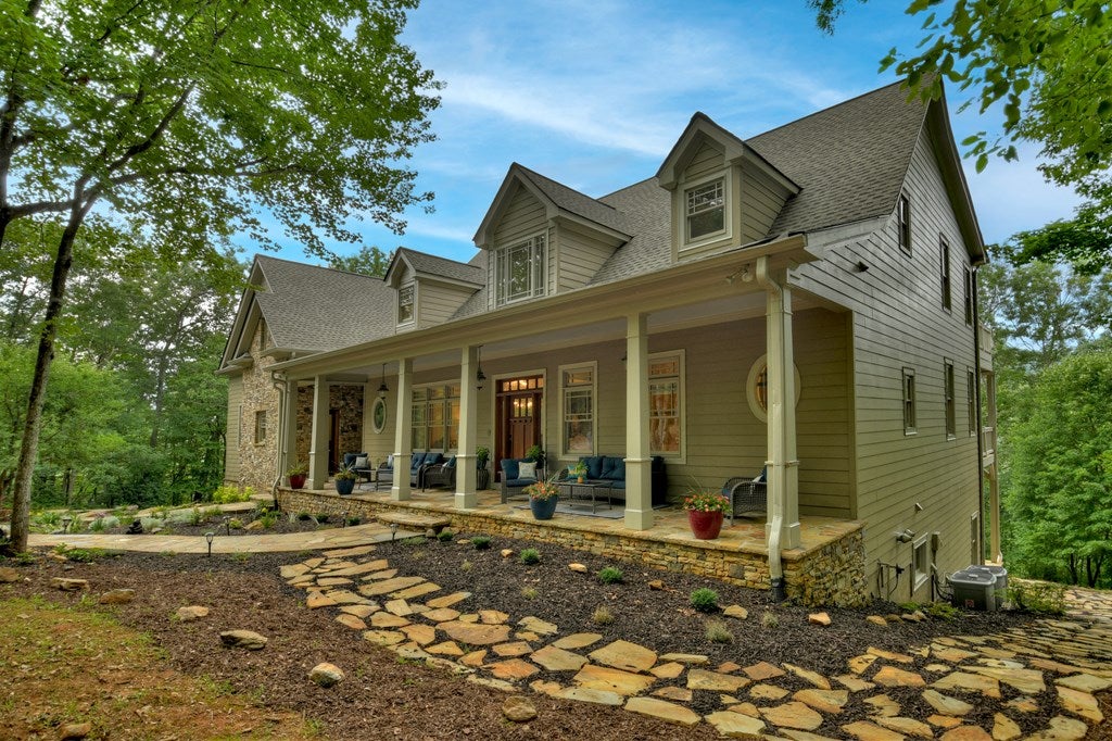 Ellijay, Georgia, 30536, United States, 6 Bedrooms Bedrooms, ,7 BathroomsBathrooms,Residential,Active,1790226