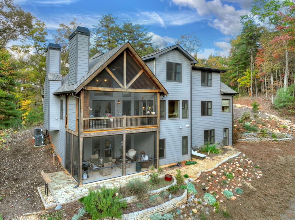 Ellijay, Georgia, 30540, United States, 5 Bedrooms Bedrooms, ,4 BathroomsBathrooms,Residential,Active,1745330