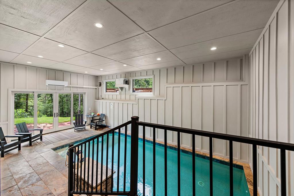 Ellijay, Georgia, 30540, United States, 5 Bedrooms Bedrooms, ,6 BathroomsBathrooms,Residential,Active,1914794