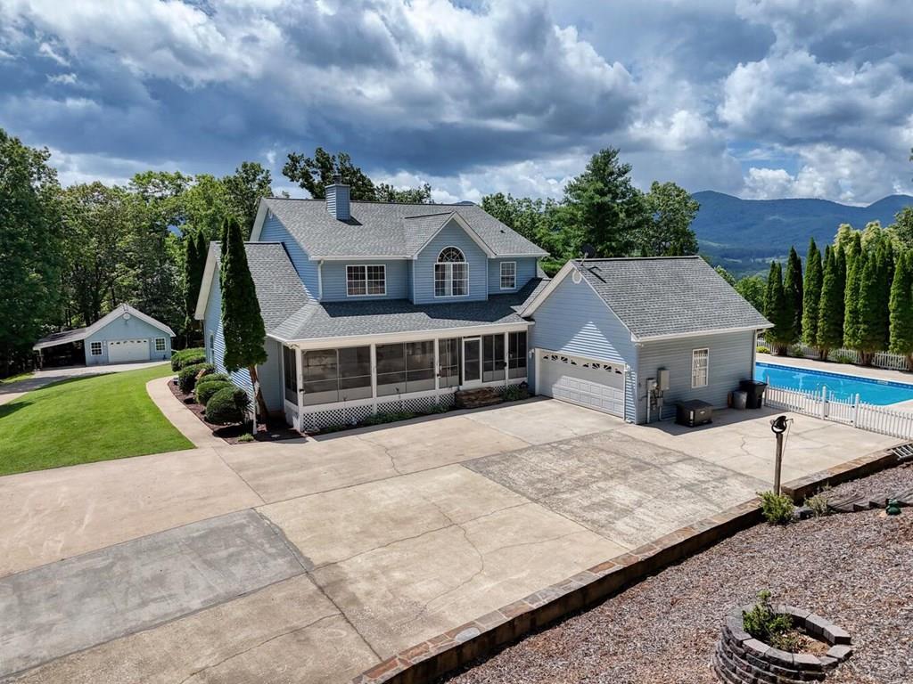 Blairsville, Georgia, 30512, United States, 4 Bedrooms Bedrooms, ,4 BathroomsBathrooms,Residential,Active,1892611