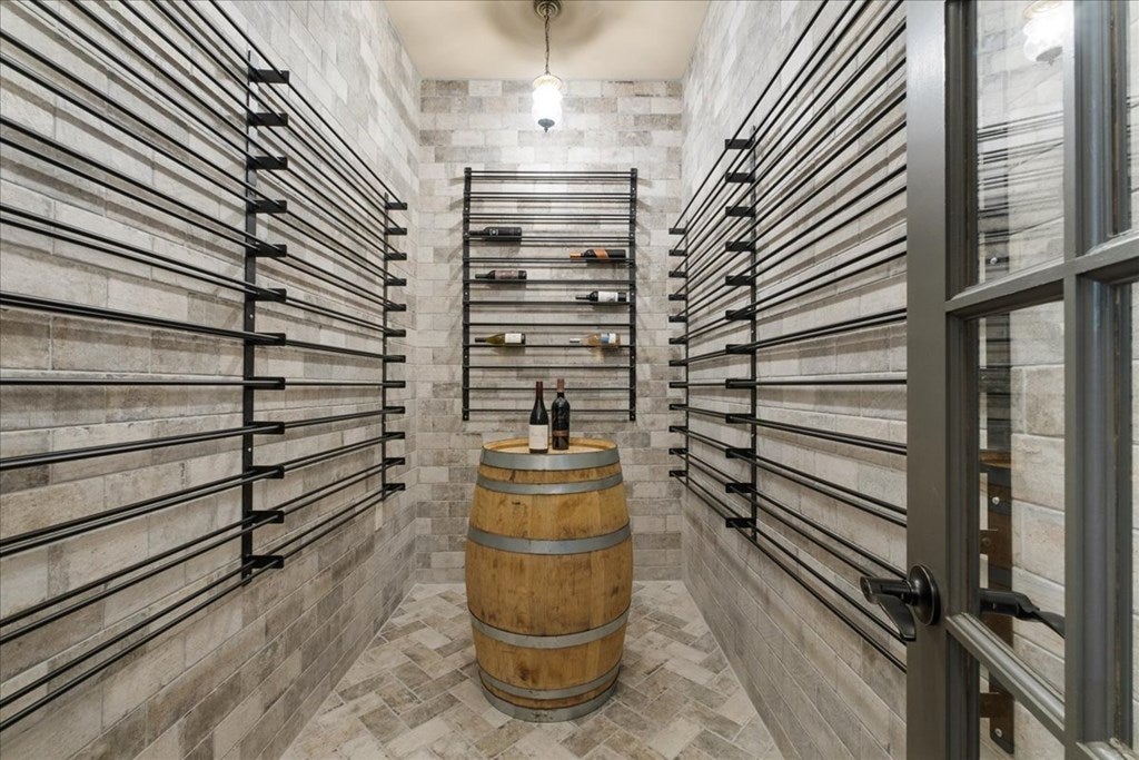 Ellijay, Georgia, 30540, United States, 5 Bedrooms Bedrooms, ,7 BathroomsBathrooms,Residential,Active,2001382