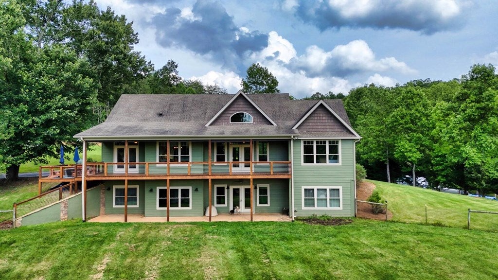 Blairsville, Georgia, 30512, United States, 4 Bedrooms Bedrooms, ,4 BathroomsBathrooms,Residential,Active,1850663