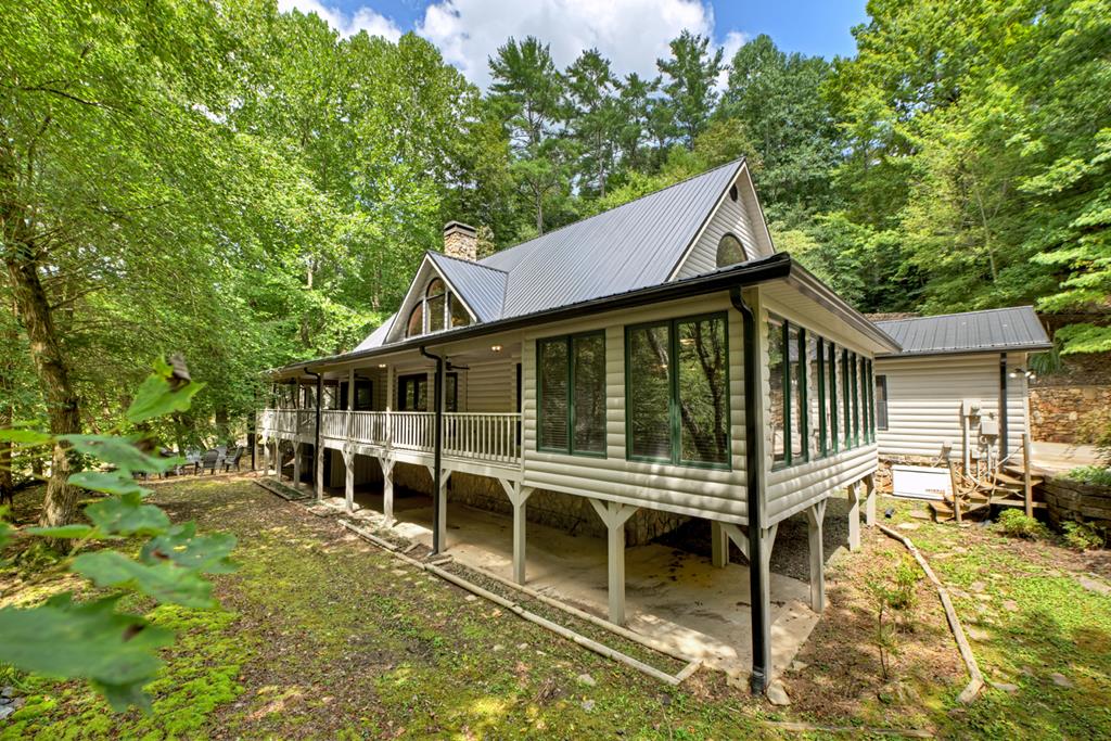 Ellijay, Georgia, 30536, United States, 3 Bedrooms Bedrooms, ,5 BathroomsBathrooms,Residential,Active,1926905