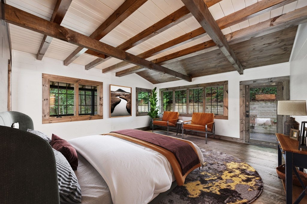 Blue Ridge, Georgia, 30513, United States, 3 Bedrooms Bedrooms, ,4 BathroomsBathrooms,Residential,Active,2008330