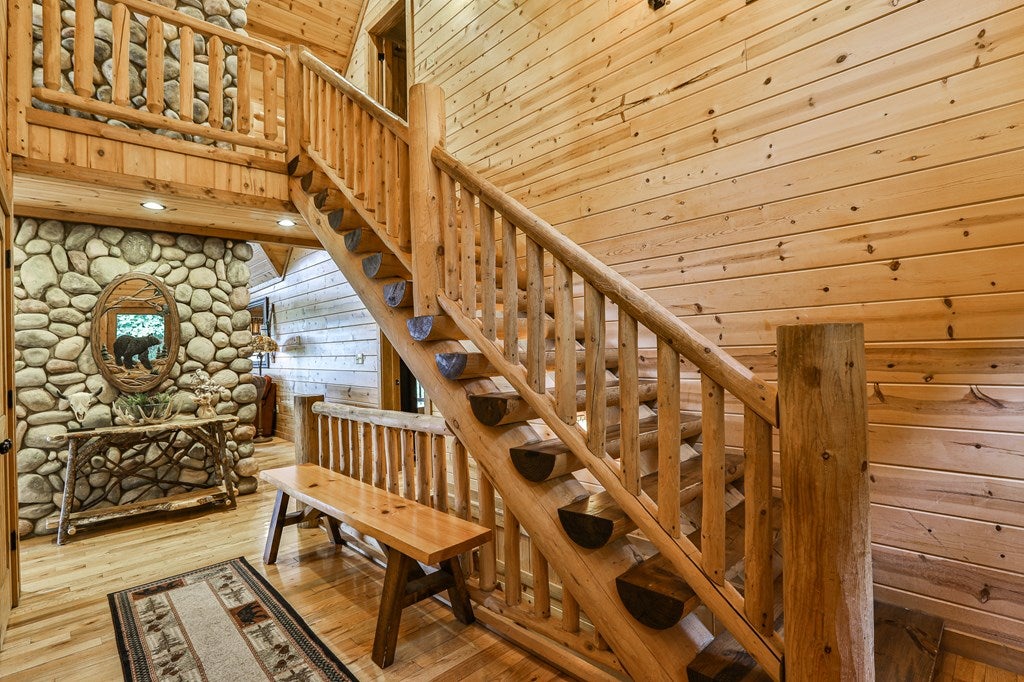 Blue Ridge, Georgia, 30513, United States, 4 Bedrooms Bedrooms, ,4 BathroomsBathrooms,Residential,Active,1998761