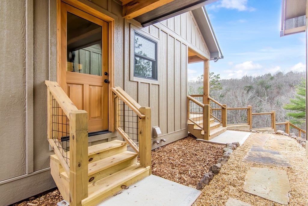 Talking Rock, Georgia, 30175, United States, 4 Bedrooms Bedrooms, ,3 BathroomsBathrooms,Residential,Active,2000224