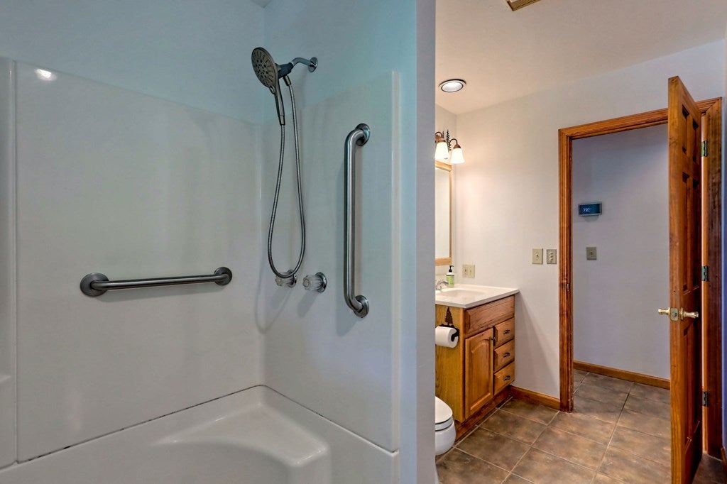 Hiawassee, Georgia, 30546, United States, 3 Bedrooms Bedrooms, ,3 BathroomsBathrooms,Residential,Active,1790158
