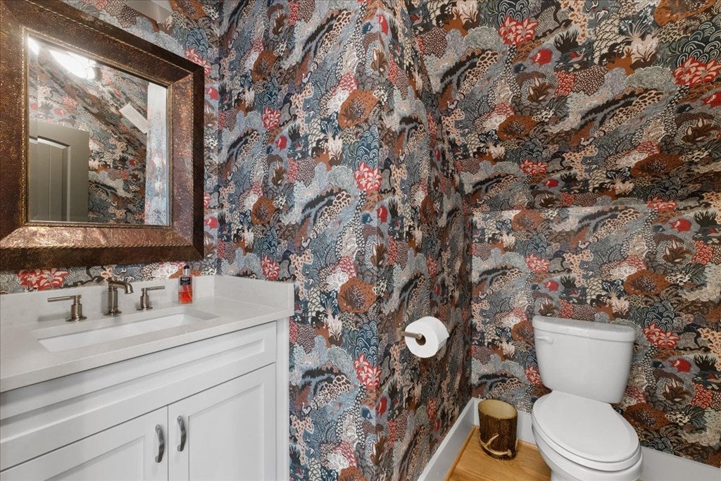 Ellijay, Georgia, 30540, United States, 5 Bedrooms Bedrooms, ,7 BathroomsBathrooms,Residential,Active,1951812