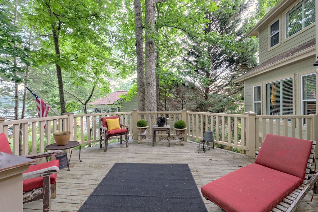 Hiawassee, Georgia, 30546, United States, 4 Bedrooms Bedrooms, ,5 BathroomsBathrooms,Residential,Active,1741595