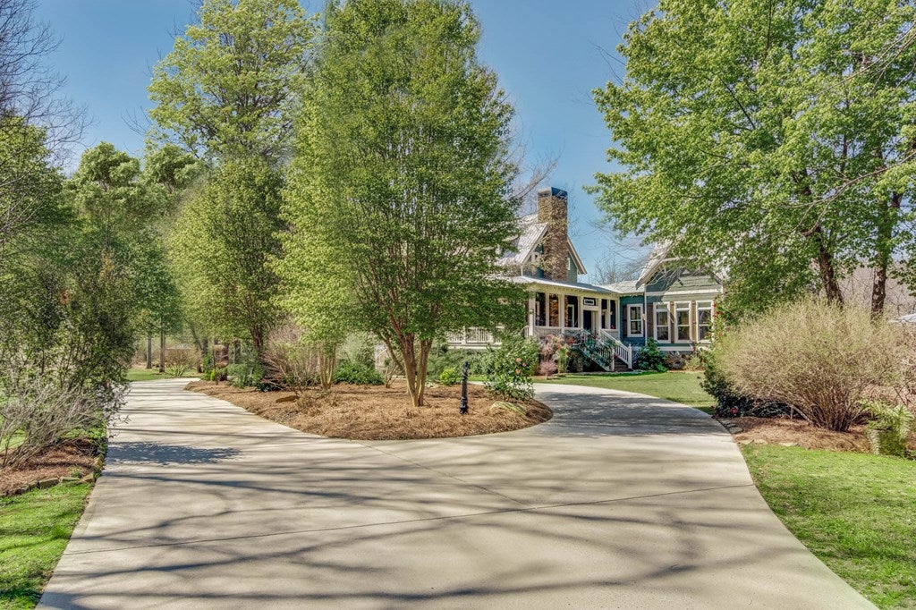 Ellijay, Georgia, 30540, United States, 4 Bedrooms Bedrooms, ,3 BathroomsBathrooms,Residential,Active,1968430