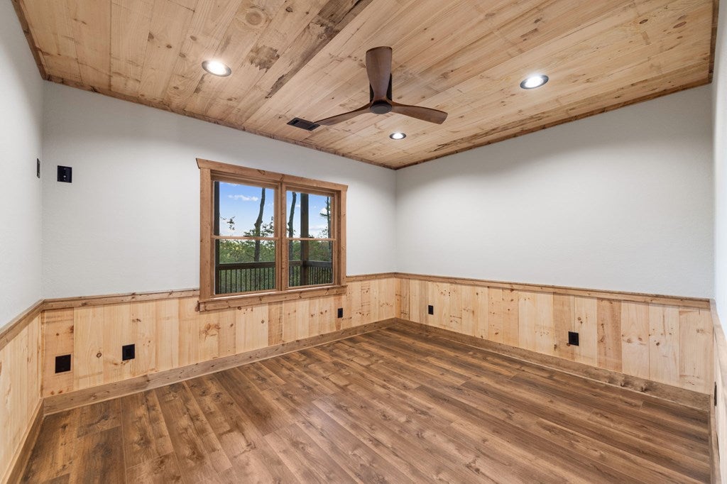 Blue Ridge, Georgia, 30513, United States, 4 Bedrooms Bedrooms, ,4 BathroomsBathrooms,Residential,Active,1941116