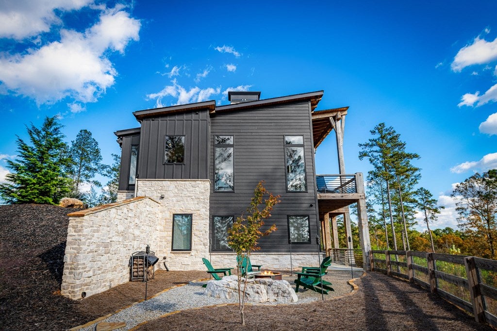 Ellijay, Georgia, 30540, United States, 4 Bedrooms Bedrooms, ,3 BathroomsBathrooms,Residential,Active,1985878