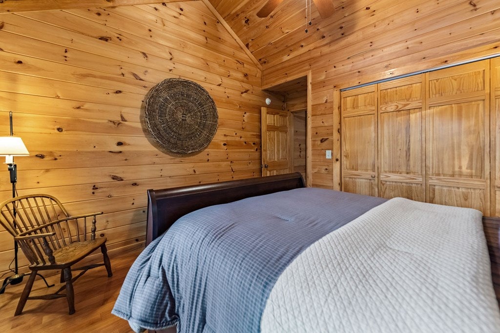Mineral Bluff, Georgia, 30559, United States, 4 Bedrooms Bedrooms, ,4 BathroomsBathrooms,Residential,Active,1929467