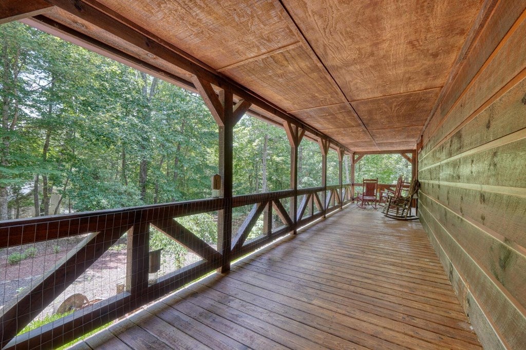 Blairsville, Georgia, 30512, United States, 3 Bedrooms Bedrooms, ,4 BathroomsBathrooms,Residential,Active,1877837