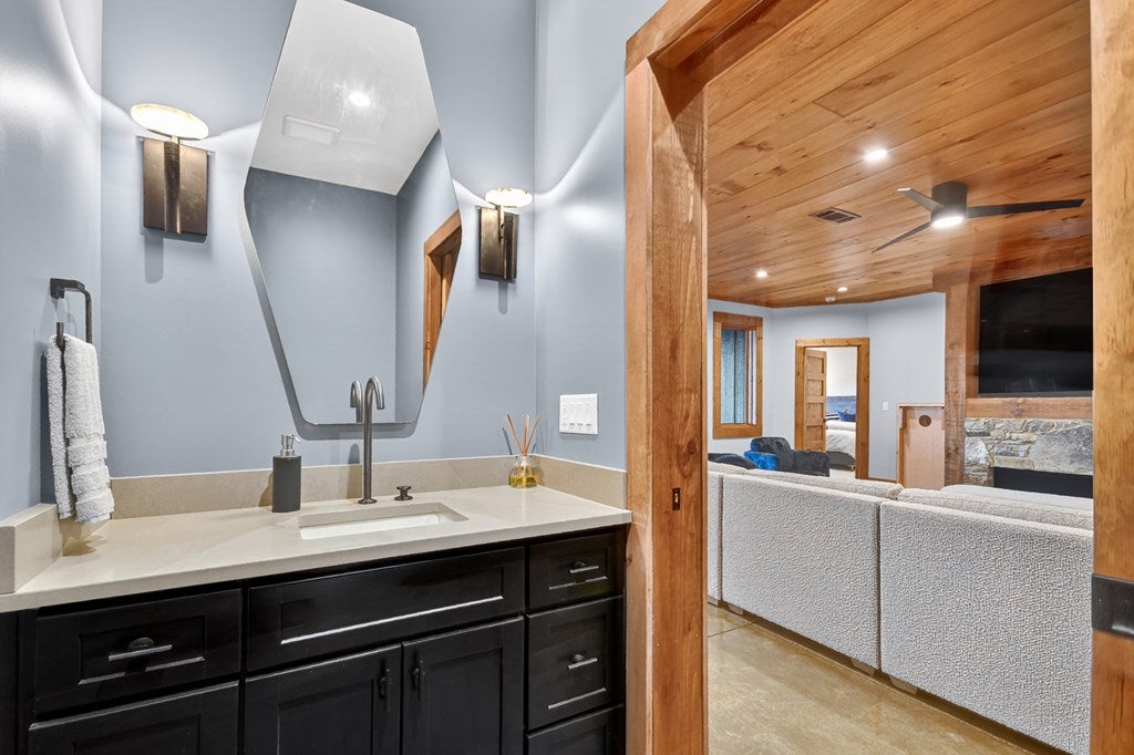 Blue Ridge, Georgia, 30513, United States, 5 Bedrooms Bedrooms, ,5 BathroomsBathrooms,Residential,Active,1945259