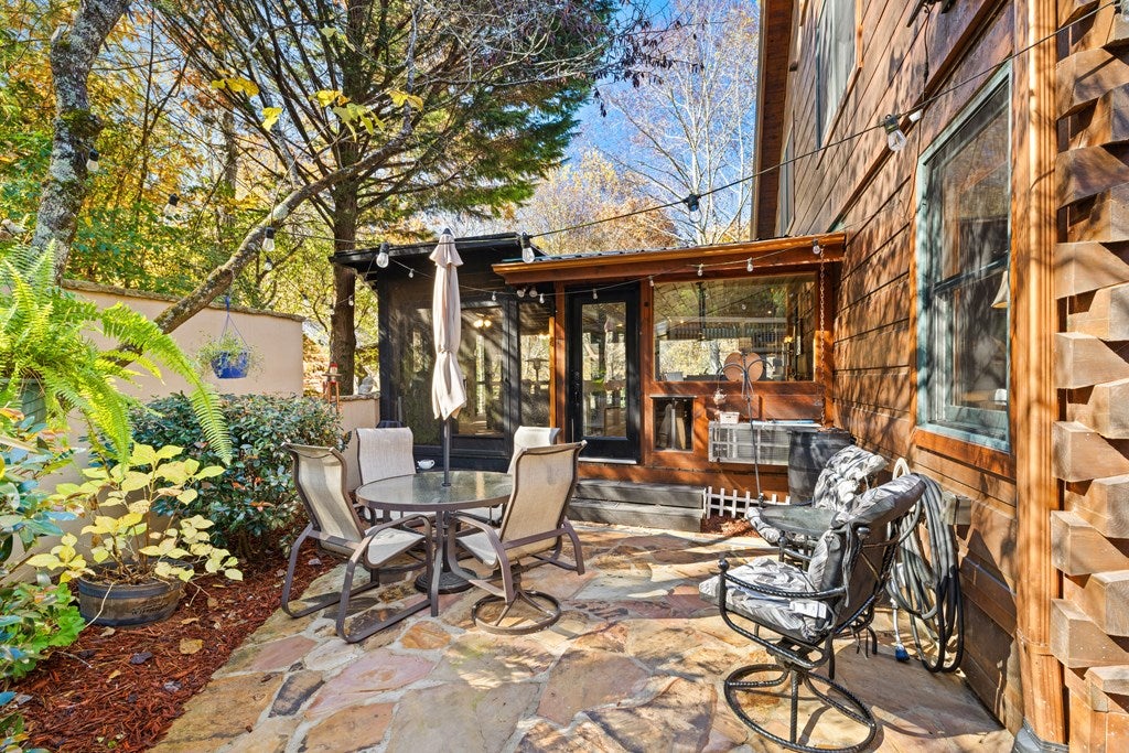 Blue Ridge, Georgia, 30513, United States, 4 Bedrooms Bedrooms, ,4 BathroomsBathrooms,Residential,Active,1990018