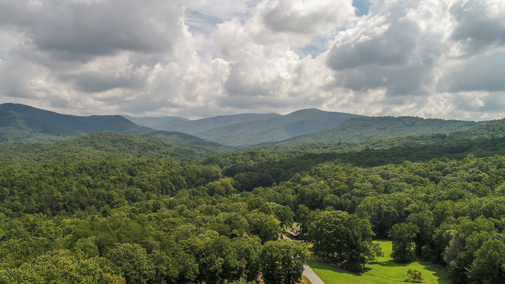 Ellijay, Georgia, 30536, United States, 3 Bedrooms Bedrooms, ,4 BathroomsBathrooms,Residential,Active,1902938