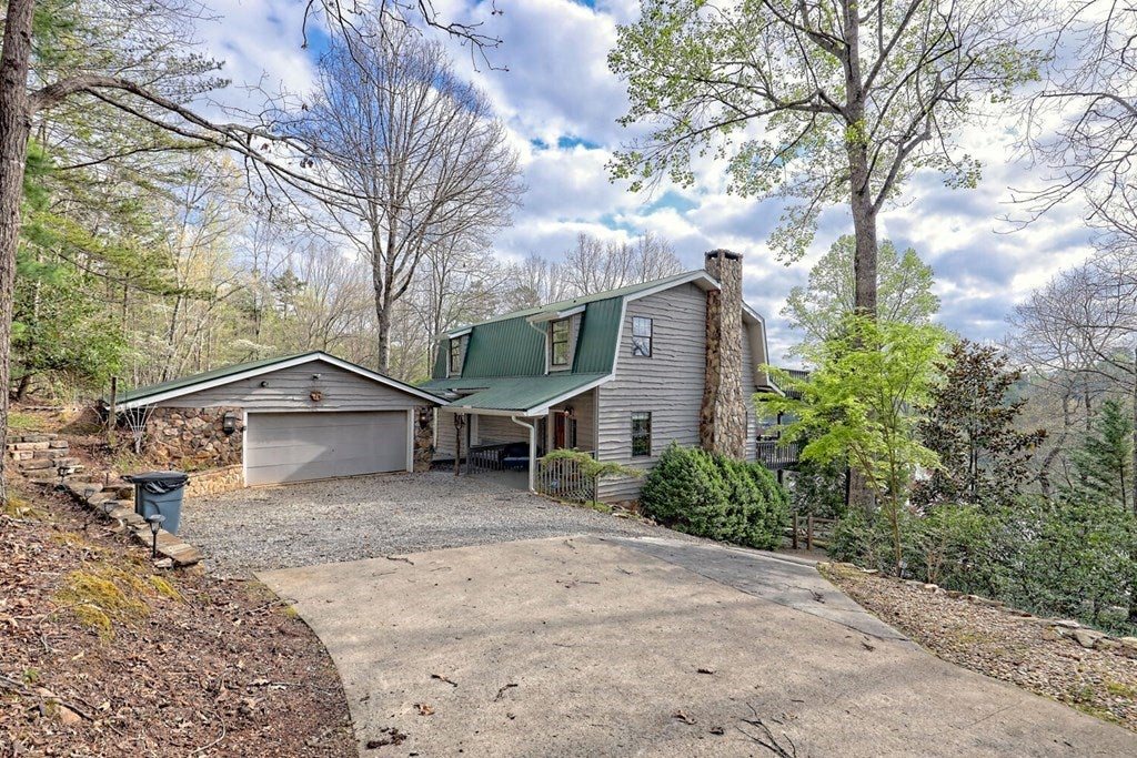 Blairsville, Georgia, 30512, United States, 3 Bedrooms Bedrooms, ,6 BathroomsBathrooms,Residential,Active,1920218