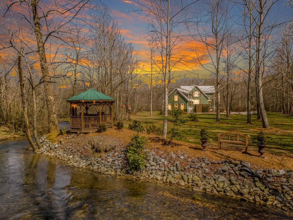 Ellijay, Georgia, 30540, United States, 4 Bedrooms Bedrooms, ,3 BathroomsBathrooms,Residential,Active,1968430