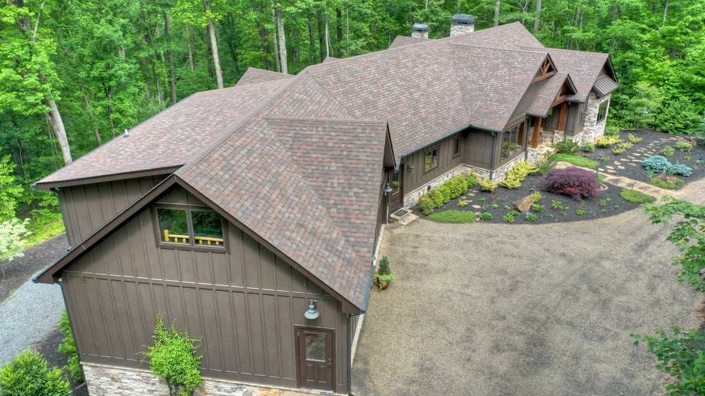 Ellijay, Georgia, 30536, United States, 5 Bedrooms Bedrooms, ,6 BathroomsBathrooms,Residential,Active,1953362