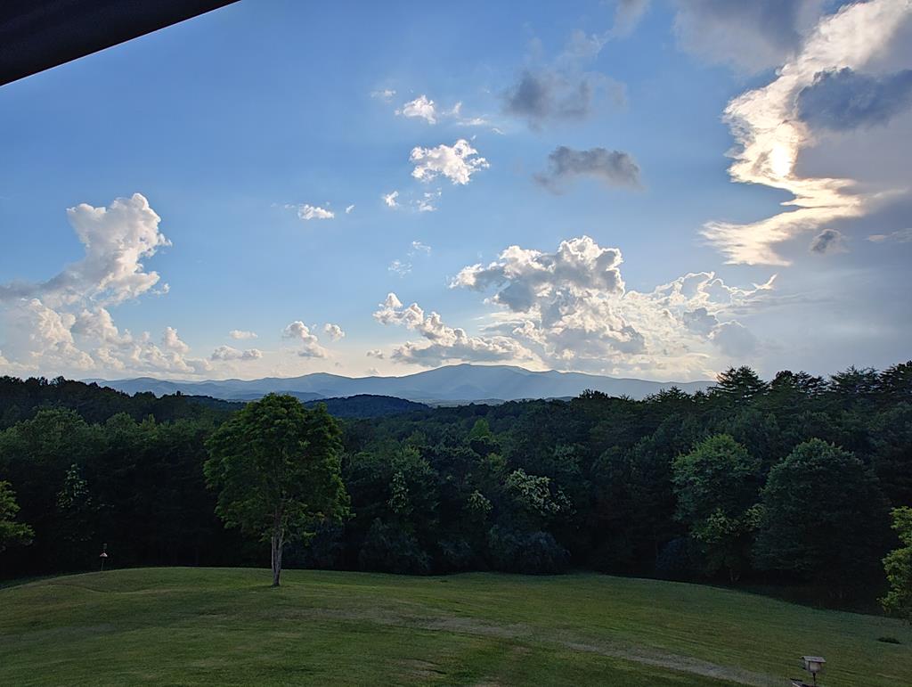Copperhill, Tennessee, 37317, United States, 5 Bedrooms Bedrooms, ,6 BathroomsBathrooms,Residential,Active,1871227