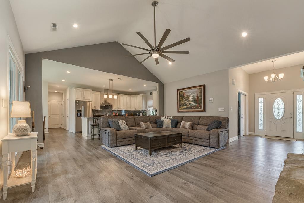 Ellijay, Georgia, 30540, United States, 4 Bedrooms Bedrooms, ,5 BathroomsBathrooms,Residential,Active,1929440