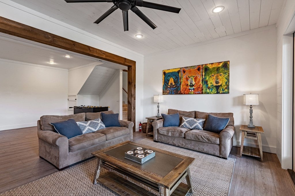 Morganton, Georgia, 30560, United States, 4 Bedrooms Bedrooms, ,3 BathroomsBathrooms,Residential,Pending,1858671