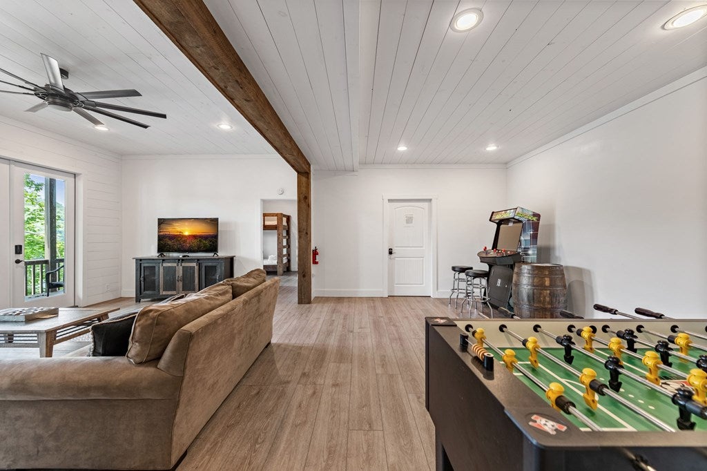 Morganton, Georgia, 30560, United States, 4 Bedrooms Bedrooms, ,3 BathroomsBathrooms,Residential,Pending,1858671