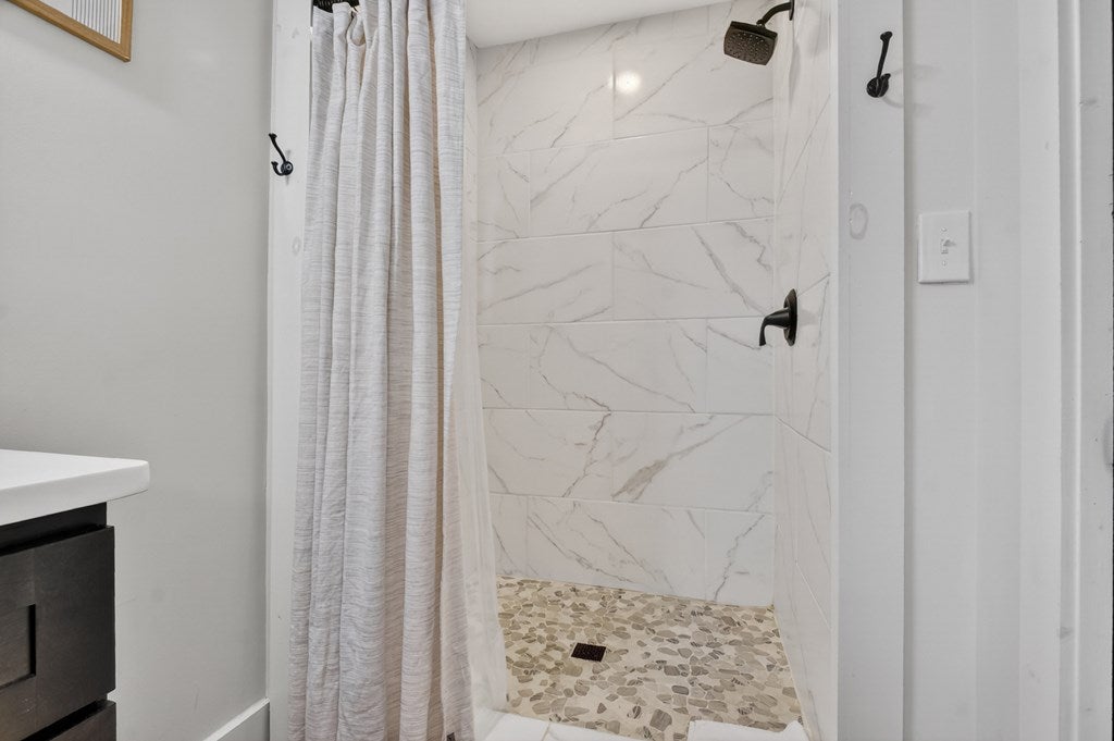 Blue Ridge, Georgia, 30513, United States, 3 Bedrooms Bedrooms, ,3 BathroomsBathrooms,Residential,Active,2029742