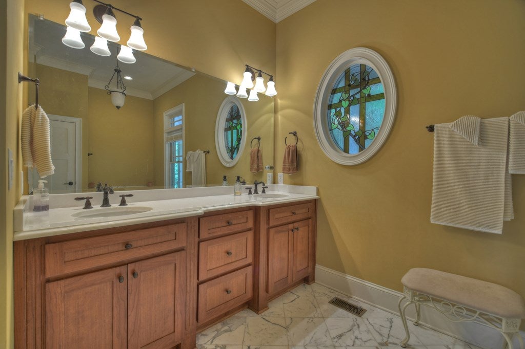 Ellijay, Georgia, 30536, United States, 6 Bedrooms Bedrooms, ,7 BathroomsBathrooms,Residential,Active,1790226