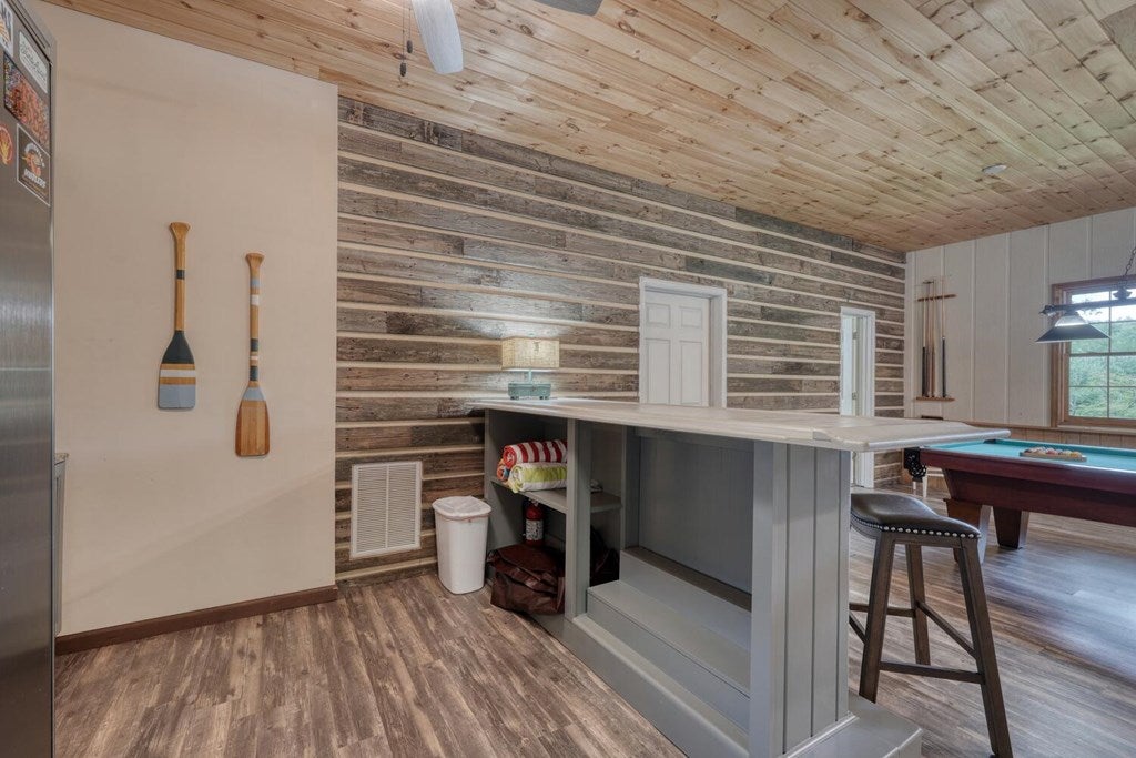 Blairsville, Georgia, 30512, United States, 4 Bedrooms Bedrooms, ,4 BathroomsBathrooms,Residential,Active,1920254