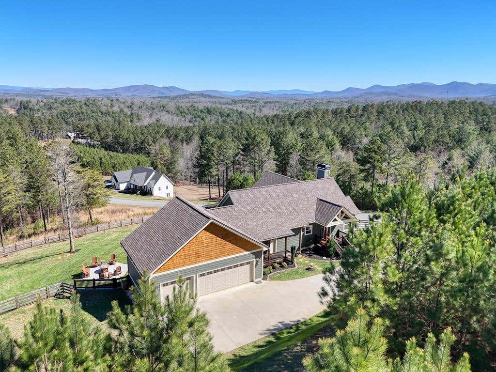 1309 RIDGE POINTE Way  