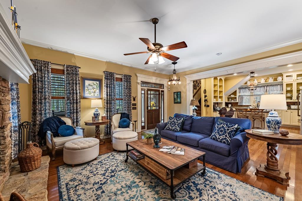 Ellijay, Georgia, 30540, United States, 4 Bedrooms Bedrooms, ,3 BathroomsBathrooms,Residential,Active,1968430