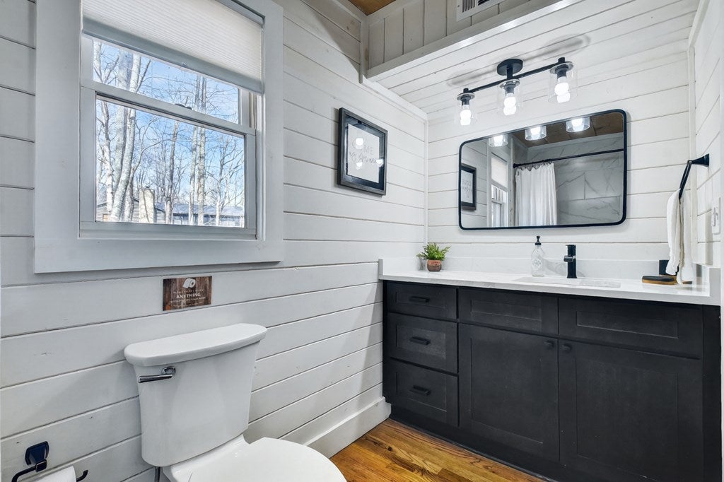 Blue Ridge, Georgia, 30513, United States, 3 Bedrooms Bedrooms, ,3 BathroomsBathrooms,Residential,Active,2029742