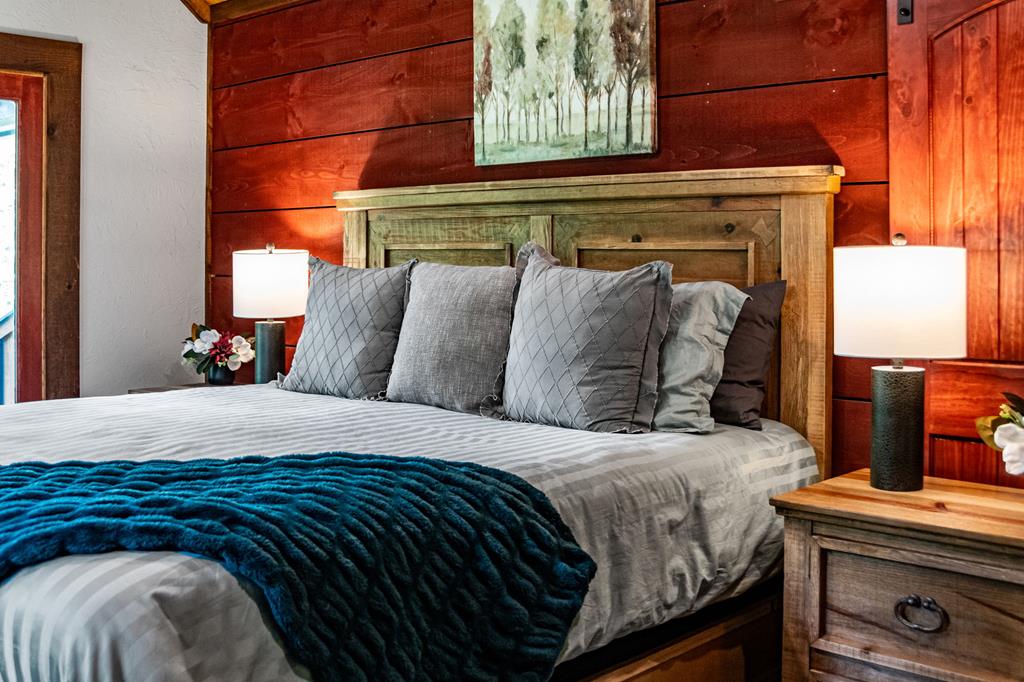 Blue Ridge, Georgia, 30513, United States, 3 Bedrooms Bedrooms, ,3 BathroomsBathrooms,Residential,Active,1849502
