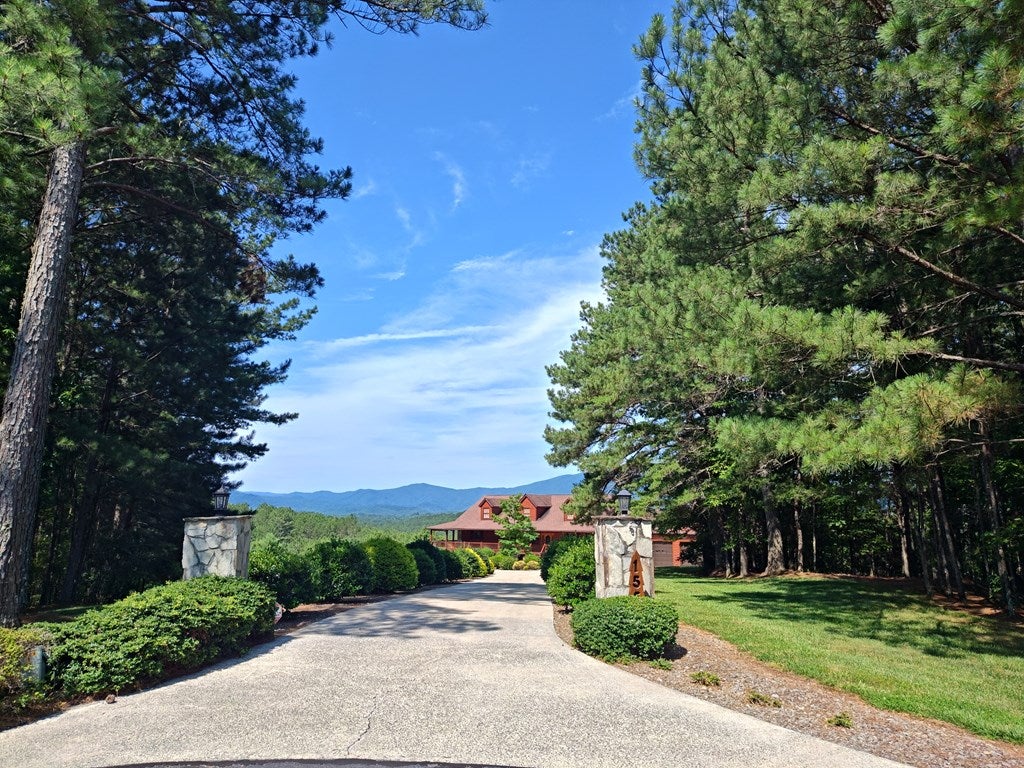 Copperhill, Tennessee, 37317, United States, 5 Bedrooms Bedrooms, ,6 BathroomsBathrooms,Residential,Active,1871227